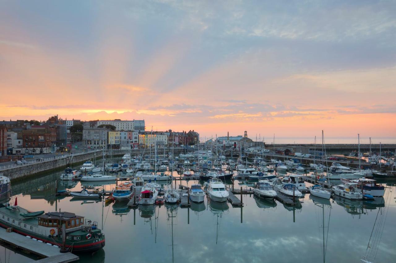 Picturesque Seaside Cottage Next To Viking Bay - Broadstairs Εξωτερικό φωτογραφία