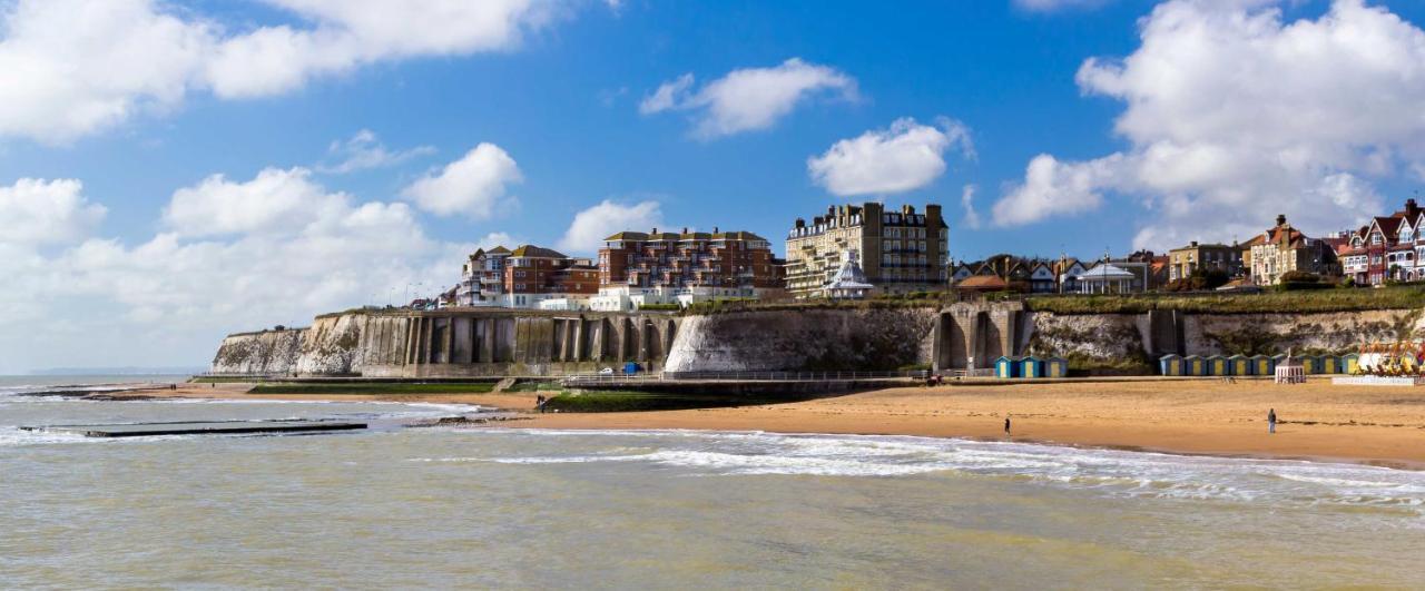 Picturesque Seaside Cottage Next To Viking Bay - Broadstairs Εξωτερικό φωτογραφία